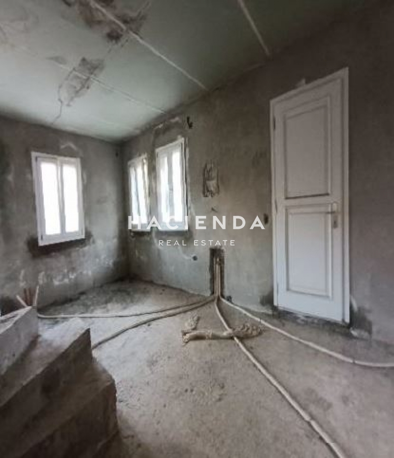 תמונת דופלקס, אנדרוס למכירה (0)