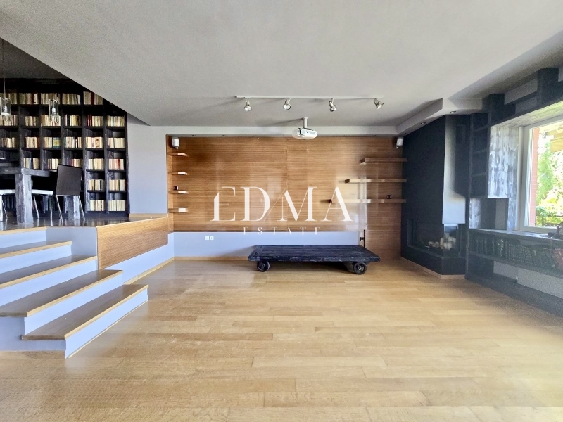 תמונת דופלקס, פאיליה - חורטיאטיס למכירה (0)