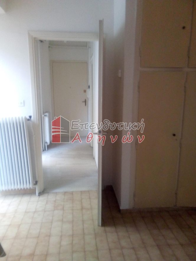 תמונת סטודיו, נאה פנגרטי, אתונה למכירה (0)