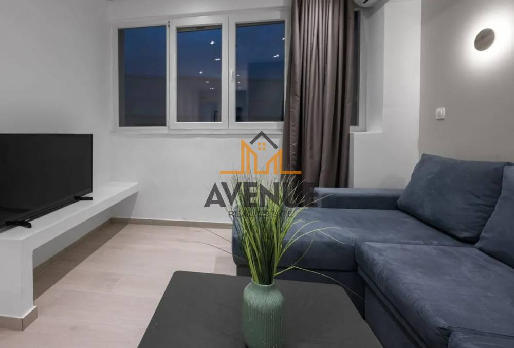 תמונת סטודיו, ברדאריס - כיכר הדמוקרטיה, סלוניקי למכירה (0)