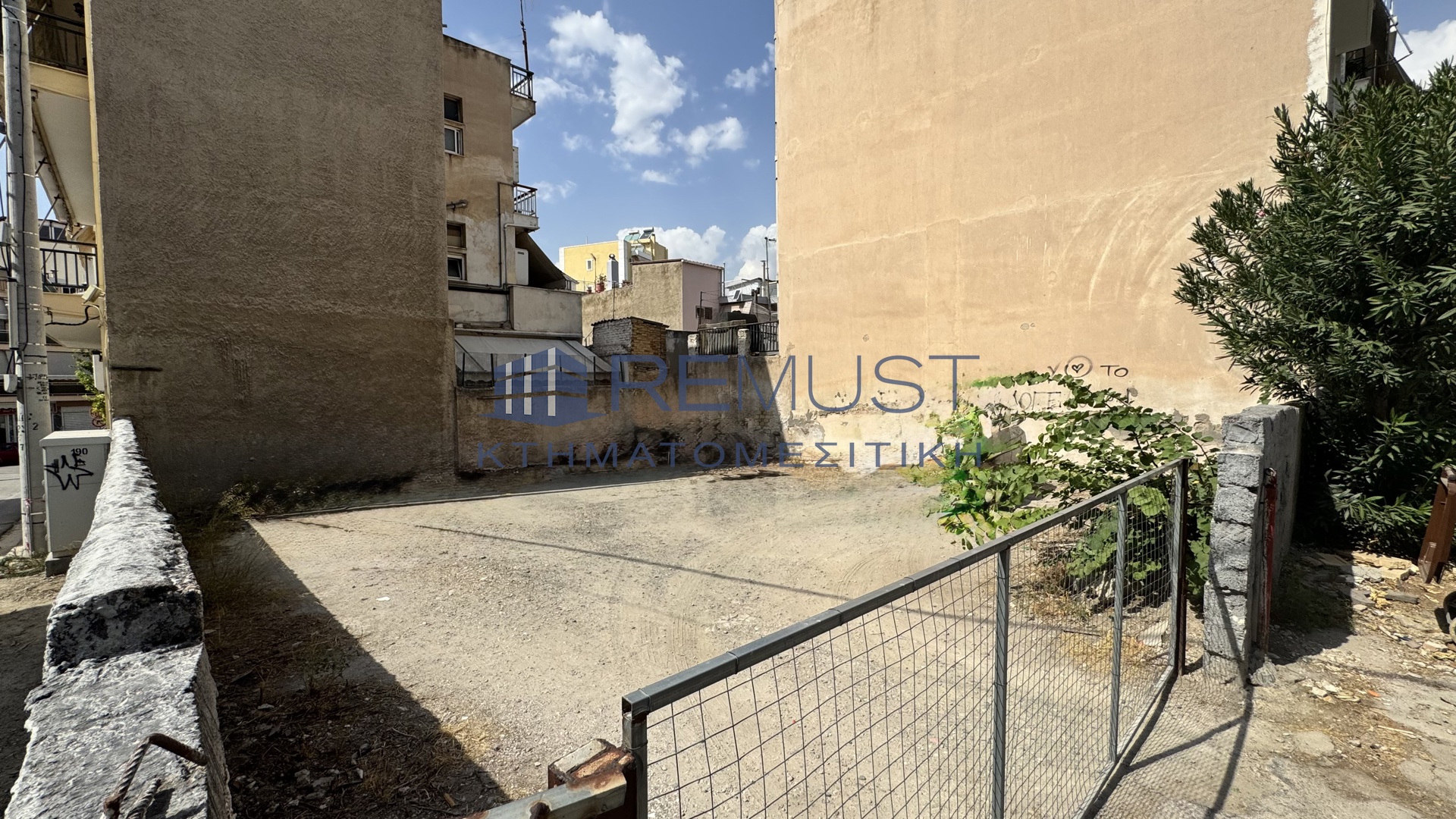 תמונת מגרש, פריסטרי, אתונה למכירה (0)