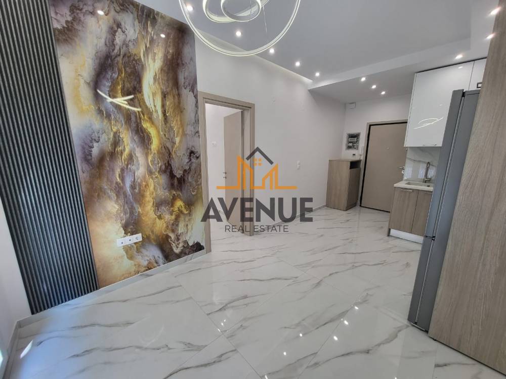 תמונת סטודיו, פלירו, סלוניקי למכירה (0)