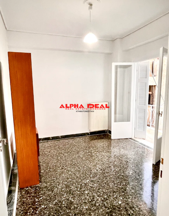 תמונת סטודיו, קורידלוס למכירה (0)