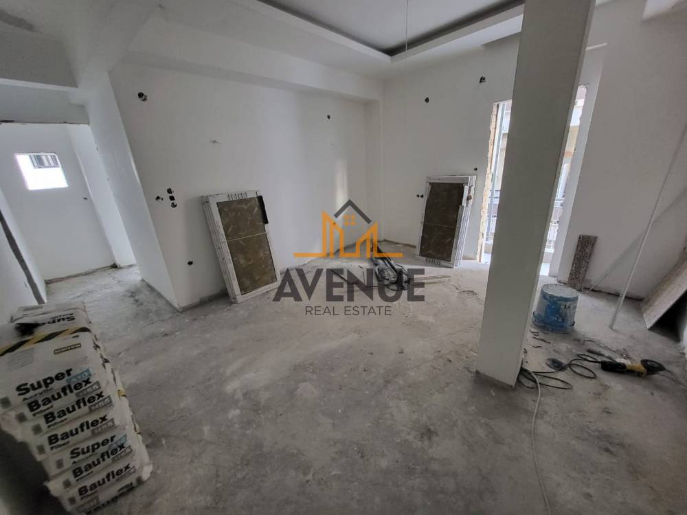 תמונת סטודיו, מרטיו, סלוניקי למכירה (0)