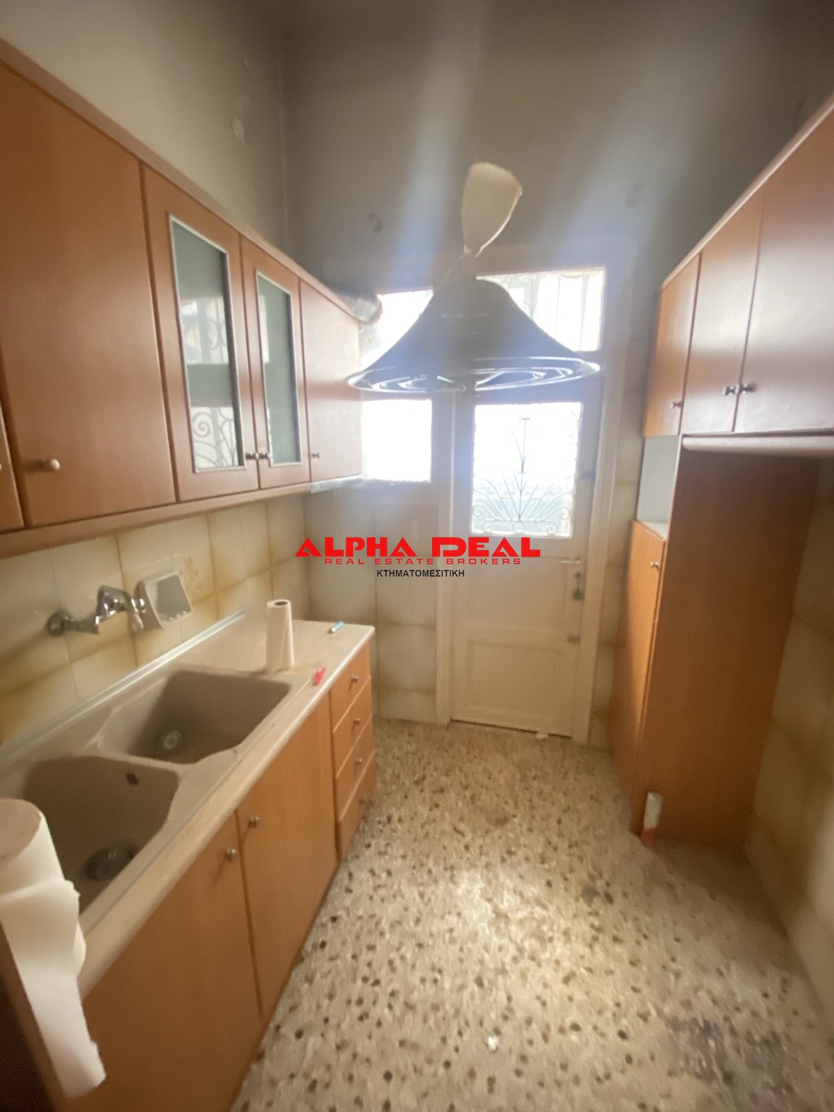 תמונת דירה, טבוריה-אגיה סופיה, פיראוס, אתונה למכירה (0)