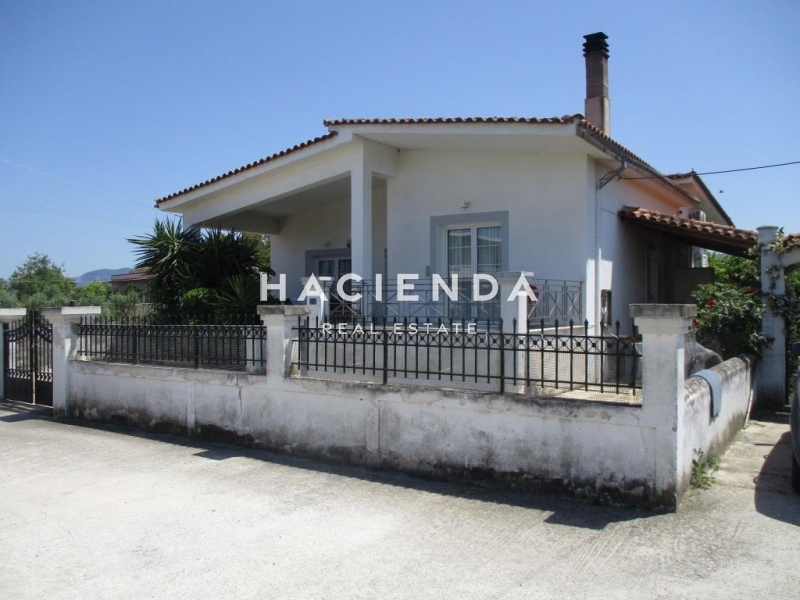 תמונת בית, קורינתיה, פלופונס למכירה (0)